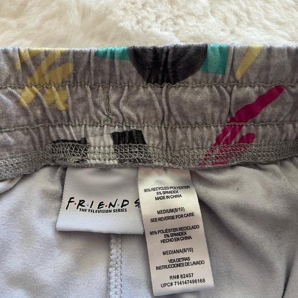 Zany FRIENDS sz M Graphic Print Pajama Pants - Picture 6 of 7